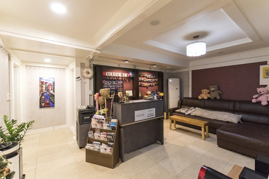 Gold Hill Gh House Hotel Seoul Bagian luar foto
