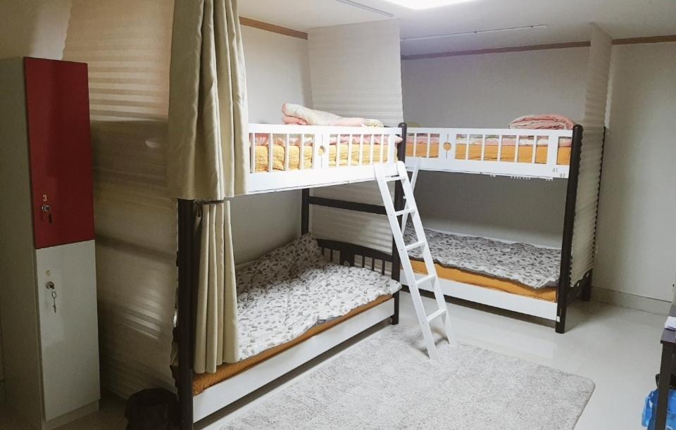 Gold Hill Gh House Hotel Seoul Bagian luar foto